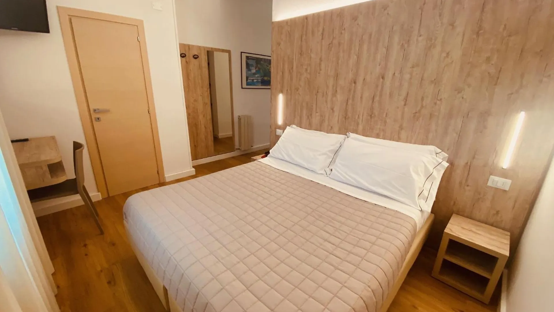 Hotel Montepizzo Lizzano In Belvedere 3*,  Italy